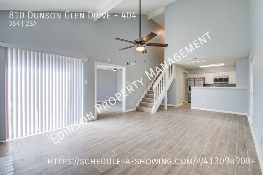 Building Photo - Blakemore Townhomes