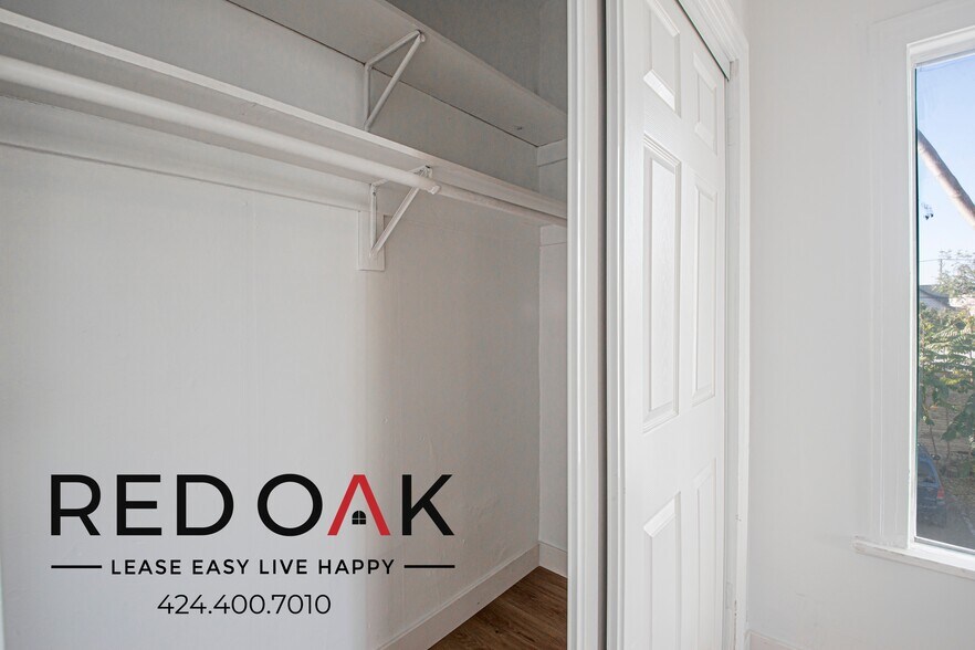 Building Photo - 1839 W 12th St