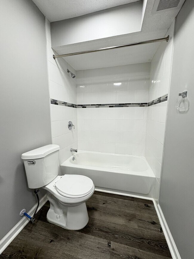 Building Photo - Discover Your Perfect Home at Bellagio Nor...