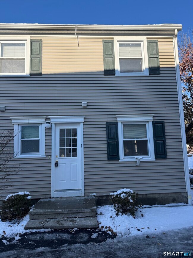 Building Photo - 855 Black Rock Tpke