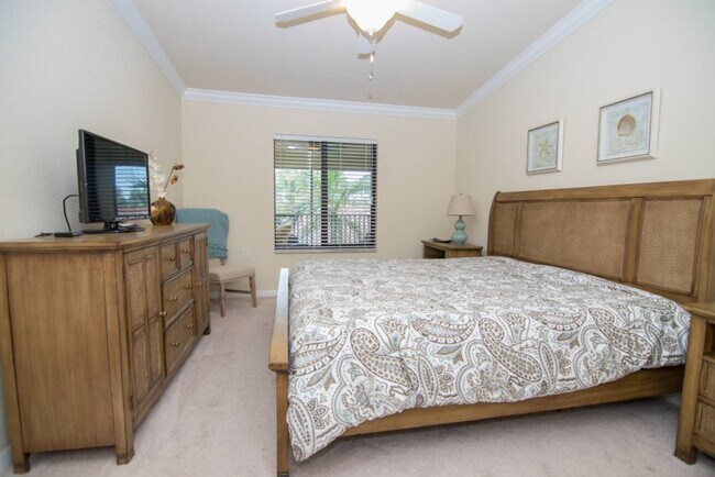 Building Photo - 9837 Venezia Cir