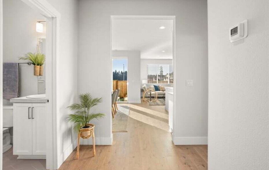 Building Photo - 13911 SW 172nd Ave