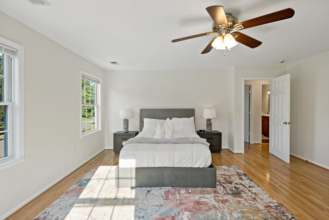 Building Photo - 6505 Columbia Pike