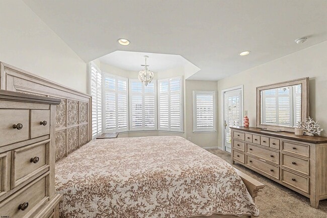 Building Photo - 2 S Coolidge Ave