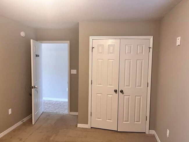 Building Photo - 305 Seclusion Blvd