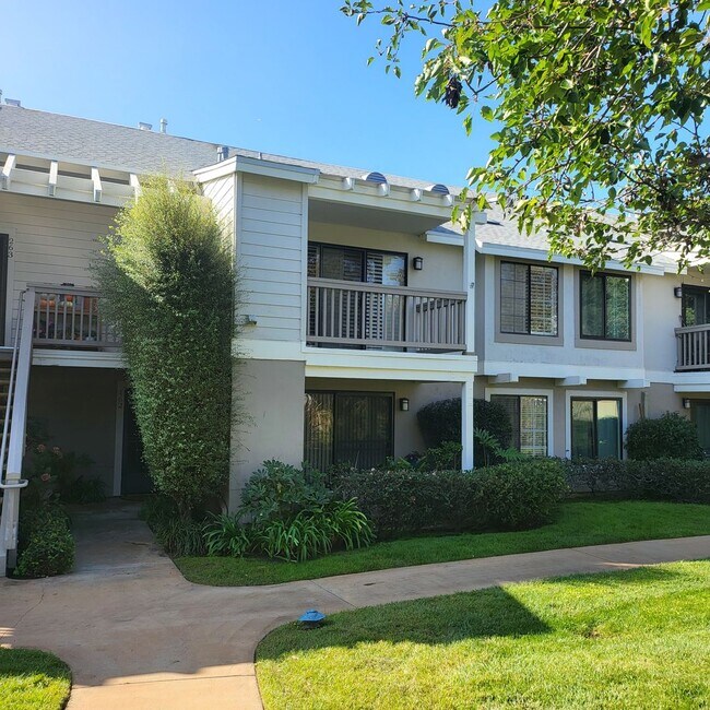 Building Photo - Carmel Valley, 1 bedroom plus loft (office or 2nd bedroom), Fireplace, Balcony, Wonderful surroun...