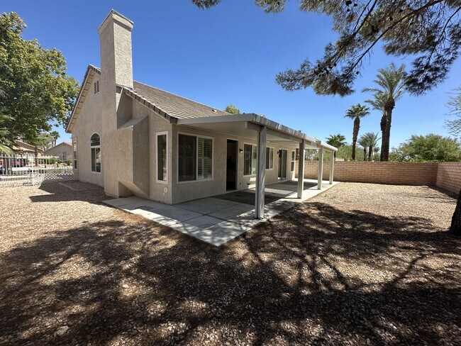 Building Photo - 8317 San Ramon Dr