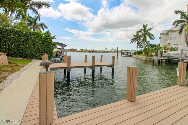 Building Photo - 481 Maunder Ct