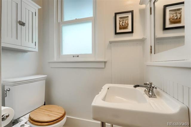 Building Photo - 1220 Fillmore St