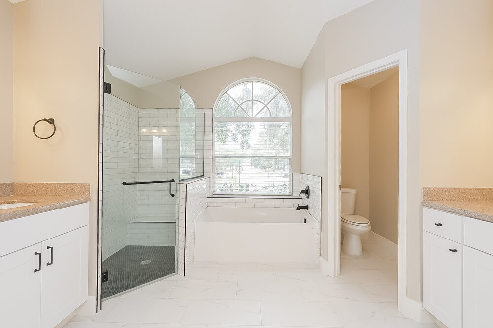 Building Photo - 4551 Oak River Cir