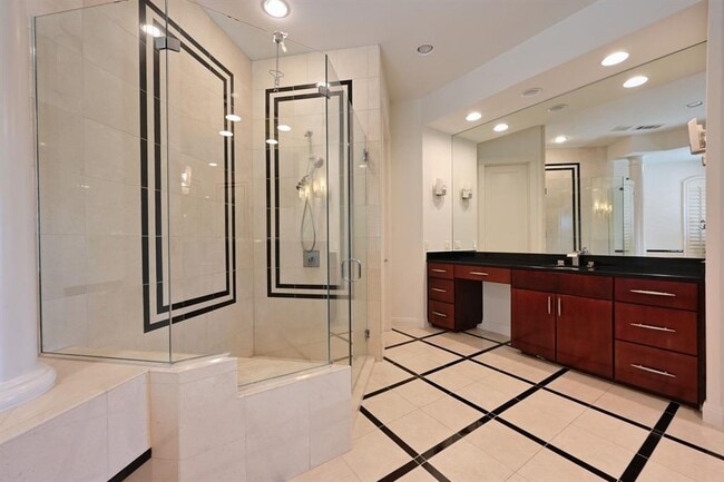 Building Photo - 405 Barrett Ln