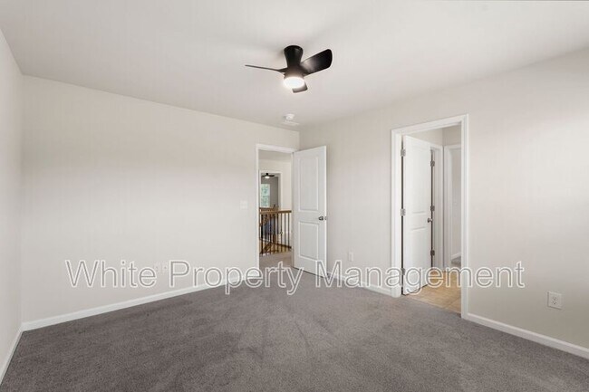 Building Photo - 2039 Morning Gold Dr
