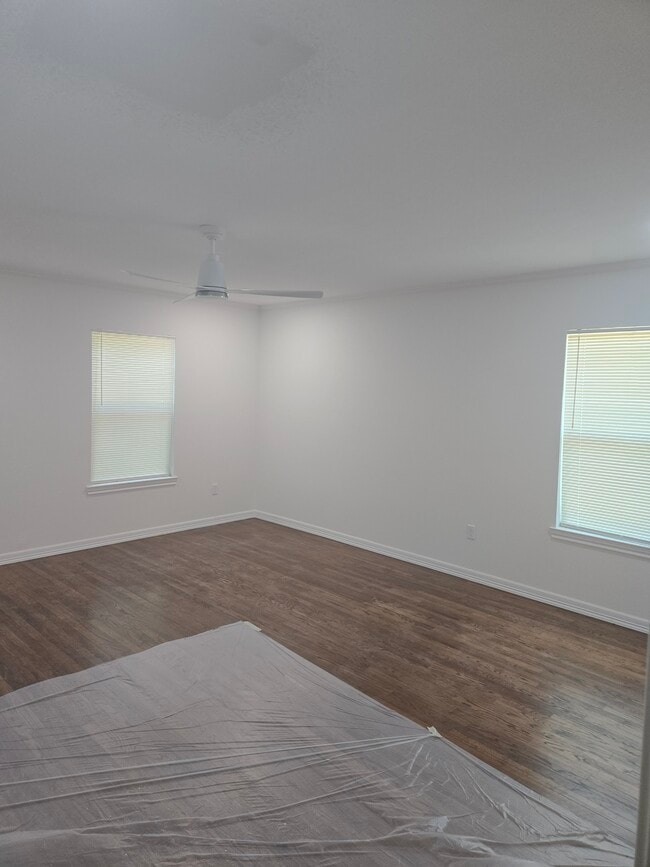 Building Photo - 415 N 23rd St