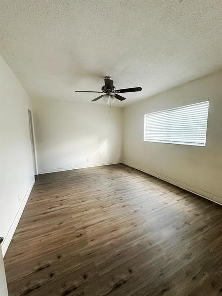 Building Photo - 7500 NW 5th Ct