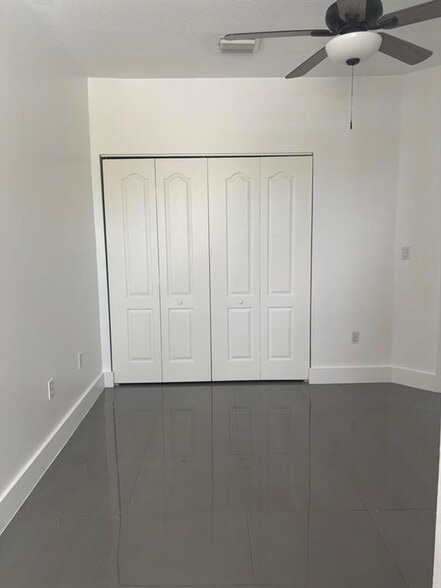 Building Photo - 254 Riverwalk Cir