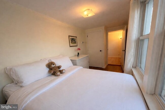 Building Photo - 131 Livingston Ave