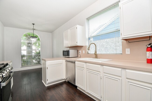 Building Photo - 2911 Copper Cliff Dr