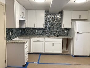 Building Photo - 32 W Main St