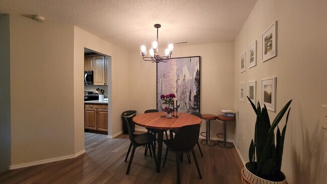 Building Photo - 1859 Yuma Ln N