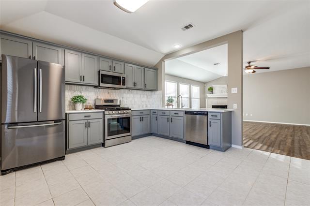 Building Photo - 1108 Chesterfield Dr