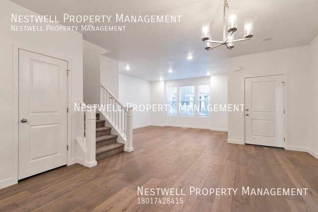 Building Photo - Incredible 3-bed Home in Highland