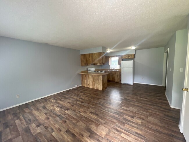 Building Photo - 1057 S Lexington Ave