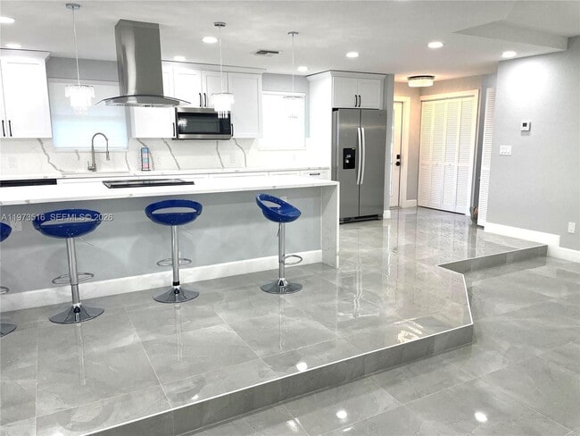 Building Photo - 1280 W Camino Real