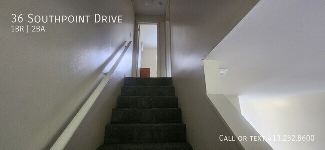 Building Photo - 36 Southpoint Dr