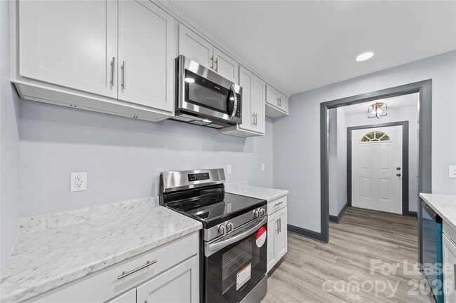 Building Photo - 109 Haddock Rd NW