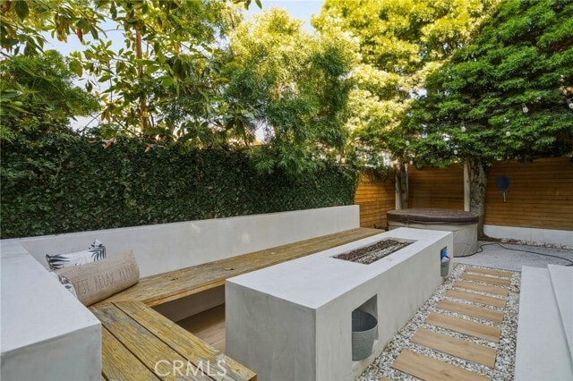 Building Photo - 716 N Lucia Ave