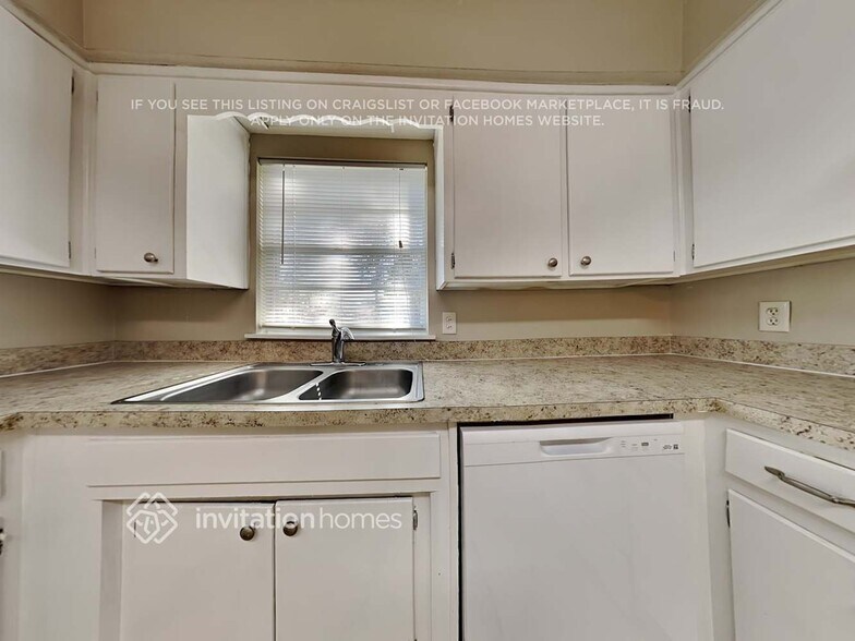 Building Photo - 1207 Arden Ave