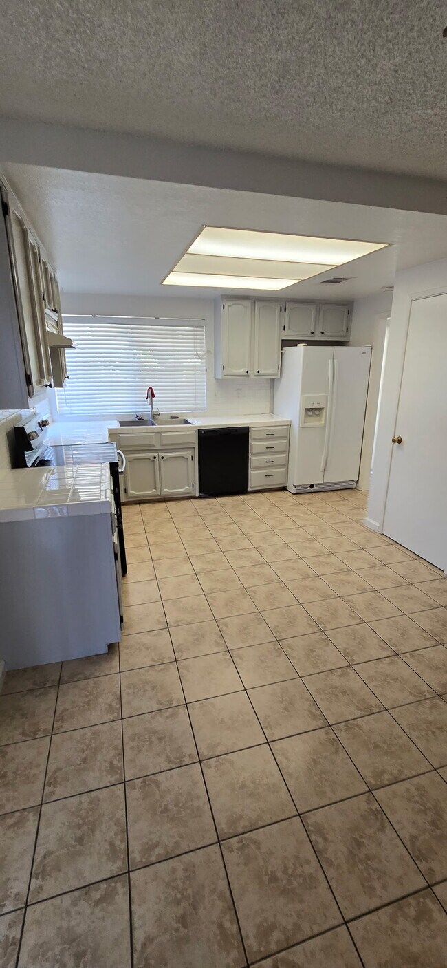 Building Photo - 225 Wiley Ct