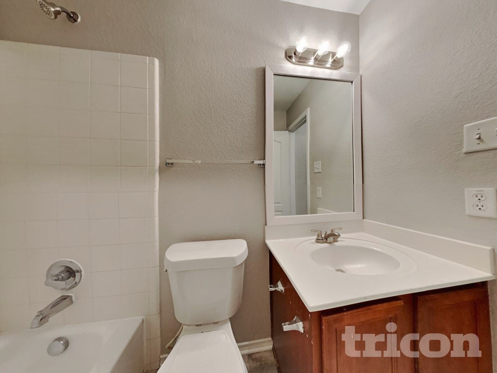 Building Photo - 10710 Terrace Crest