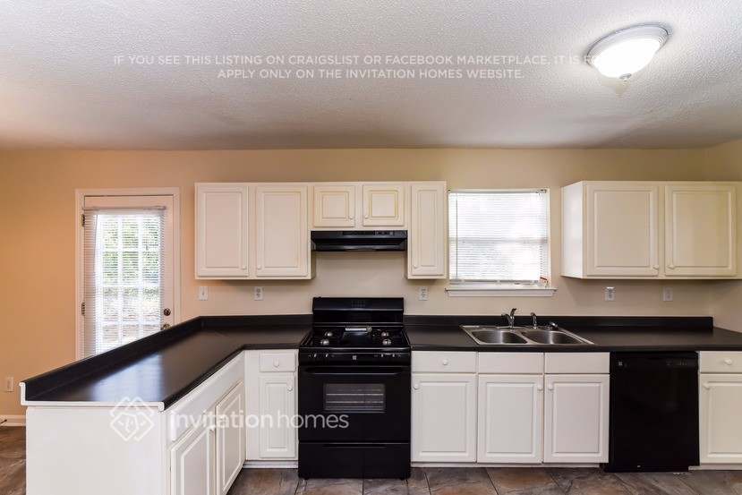 Building Photo - 6133 Wurtenburg Ln