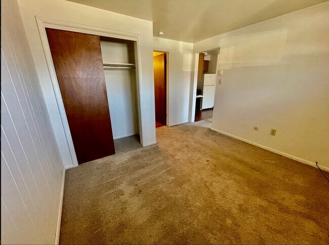Building Photo - 1 Bed 1 Bath- Moon Township PA
