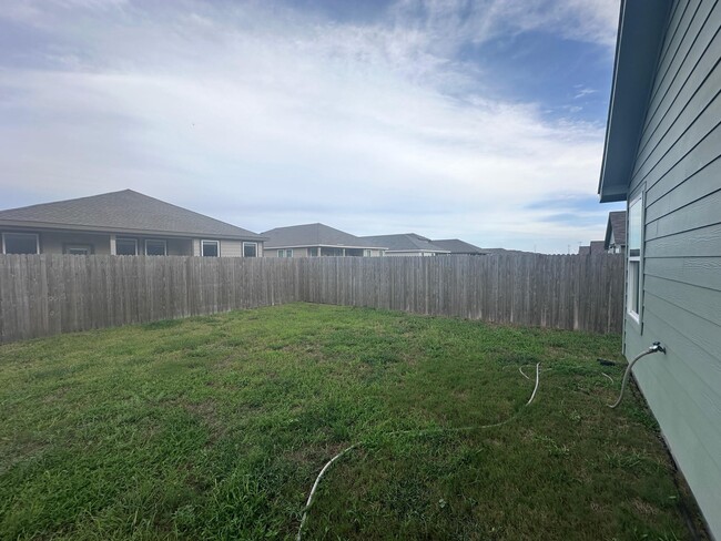 Building Photo - 2722 Winterfell St