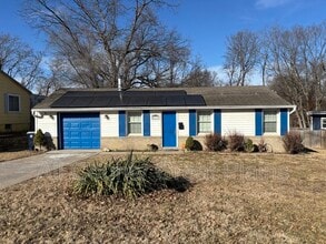 Building Photo - 218 W 83rd Terrace