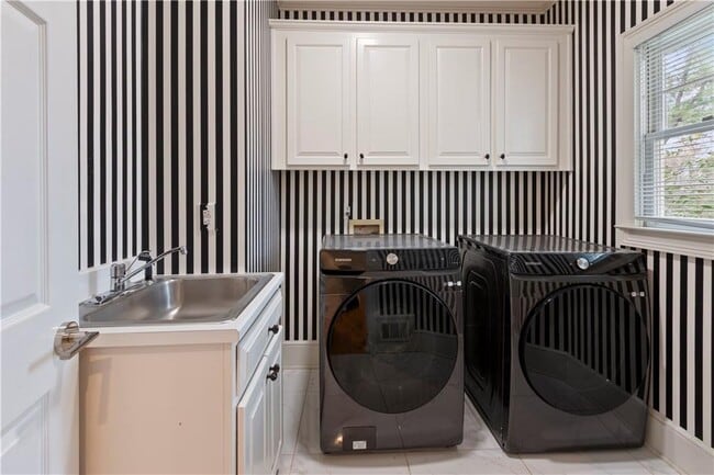 Building Photo - 3239 Mill Chase Cir SE