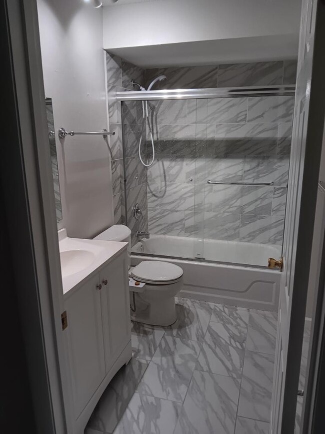 Bath 2 - 620 Graybridge E