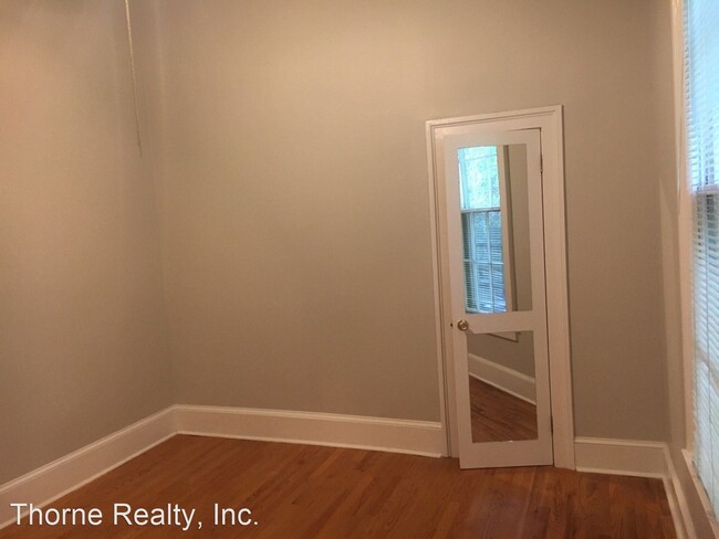 Building Photo - 4 br, 3 bath House - 205 W Baker Street