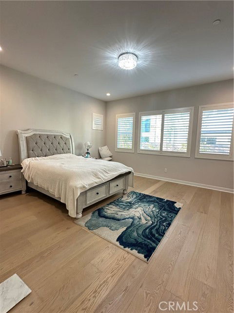 Building Photo - 438 Sycamore Dr