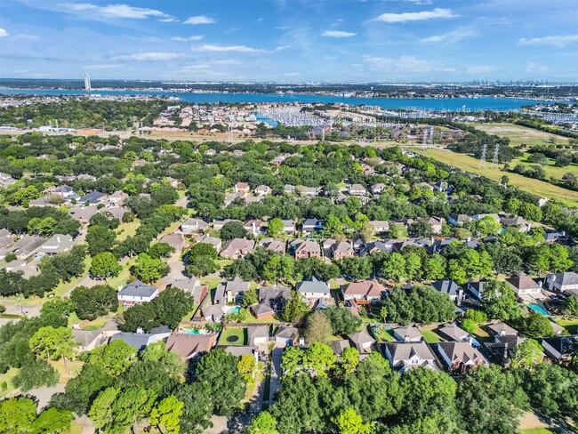 Building Photo - 2108 Autumn Cove Dr