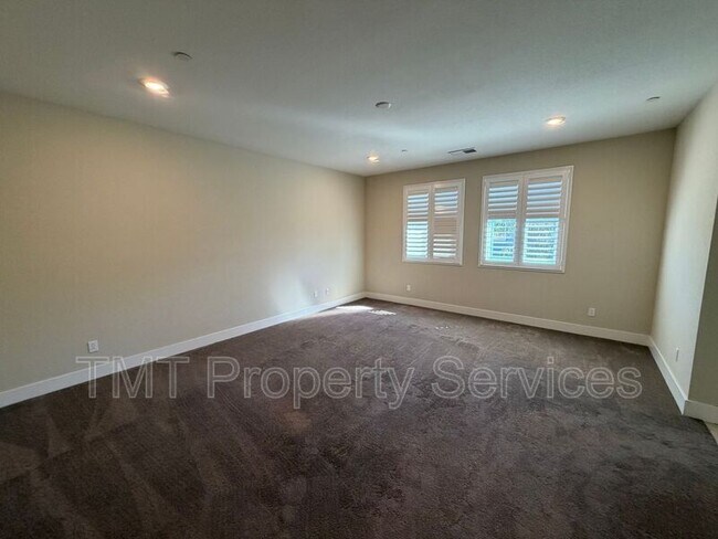 Building Photo - 9554 Sauterne Way