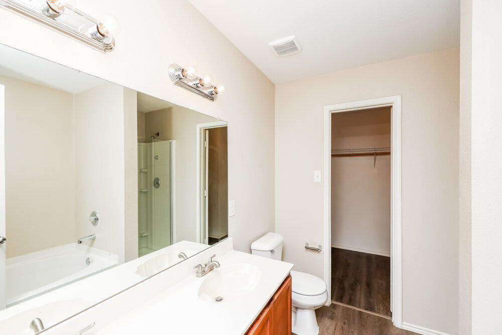 Building Photo - 3032 Picket Fence Dr