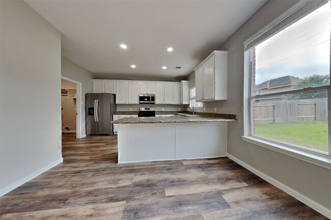 Building Photo - 3618 Avalon Spring Ln