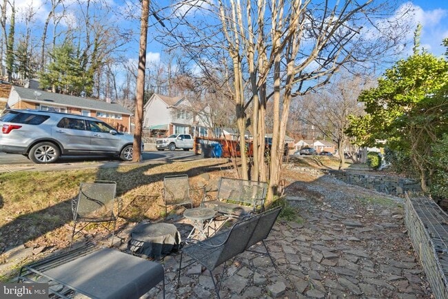 Building Photo - 2444 S Culpeper St