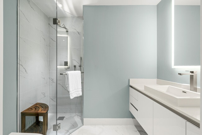 Building Photo - 3100 N Ocean Dr