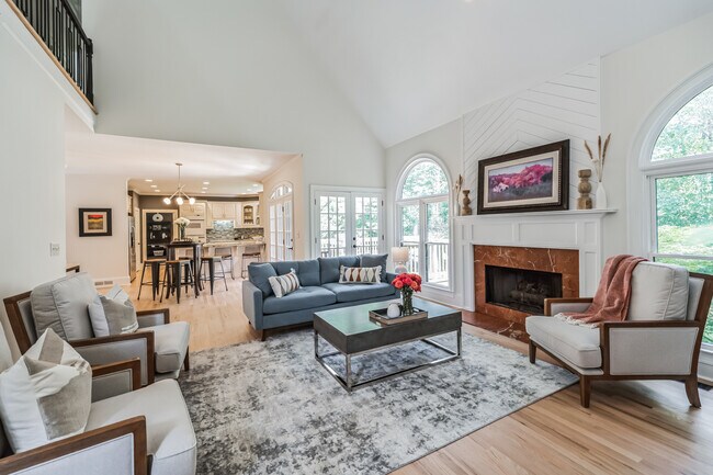 Living room and dining nook - 510 Newburgh Way