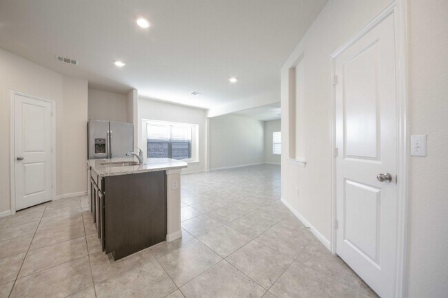 Building Photo - 14002 Madrigal Ln