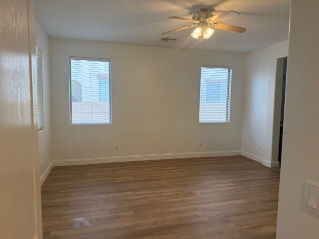 Building Photo - 21351 E Nightingale Rd